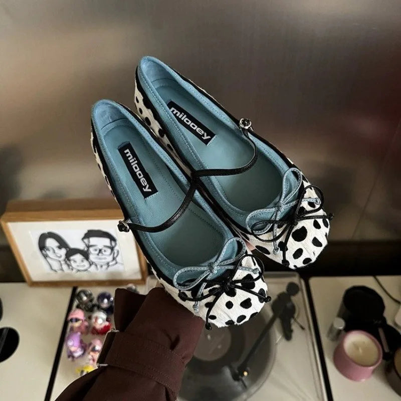 2026French Flat Bottomed Rotundity Toe Ballet Shoes Fashionable One-piece Belt  Jane Shoes Versatile for Women