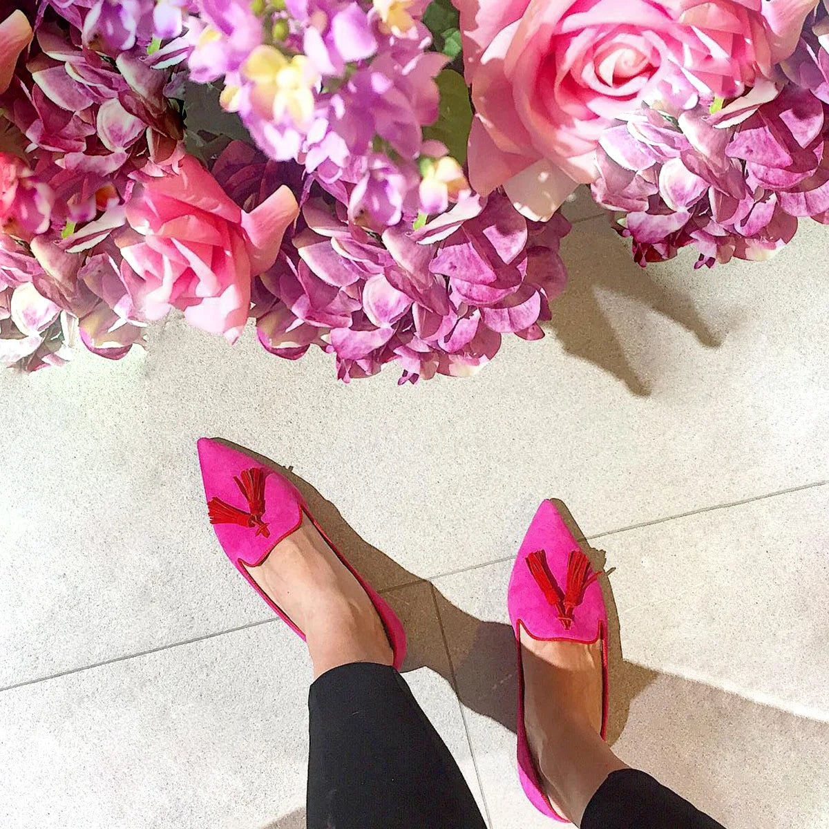 Spring/Summer 2026 Solid Color Fashion Low Heel Pointed Toe 40-43 Low Cut Fringe New Style Casual Women's Sandals，British Style