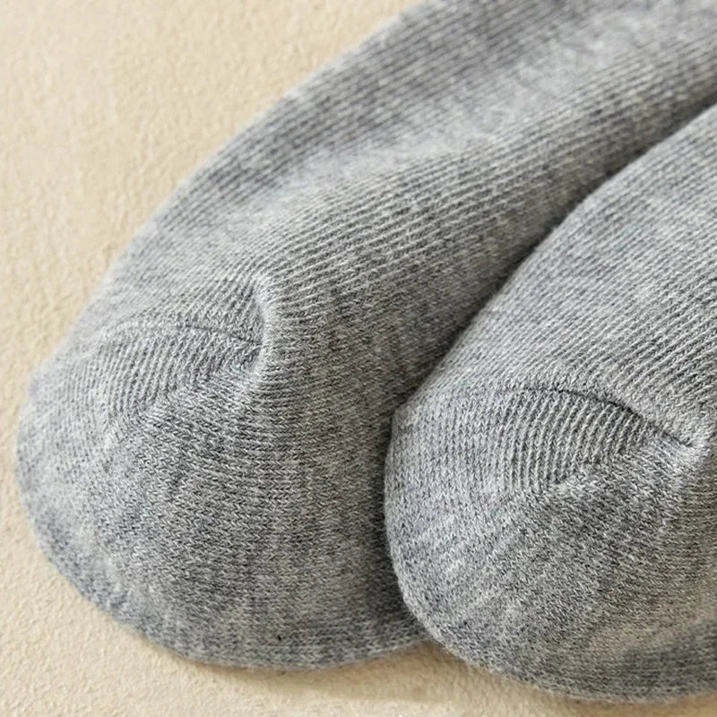 3 Pairs of Striped Cotton Socks Sweat Wicking Breathable Comfortable Sports Socks Simple and Versatile Mid Tube Socks