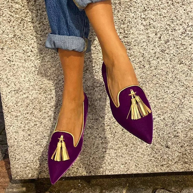Spring/Summer 2026 Solid Color Fashion Low Heel Pointed Toe 40-43 Low Cut Fringe New Style Casual Women's Sandals，British Style