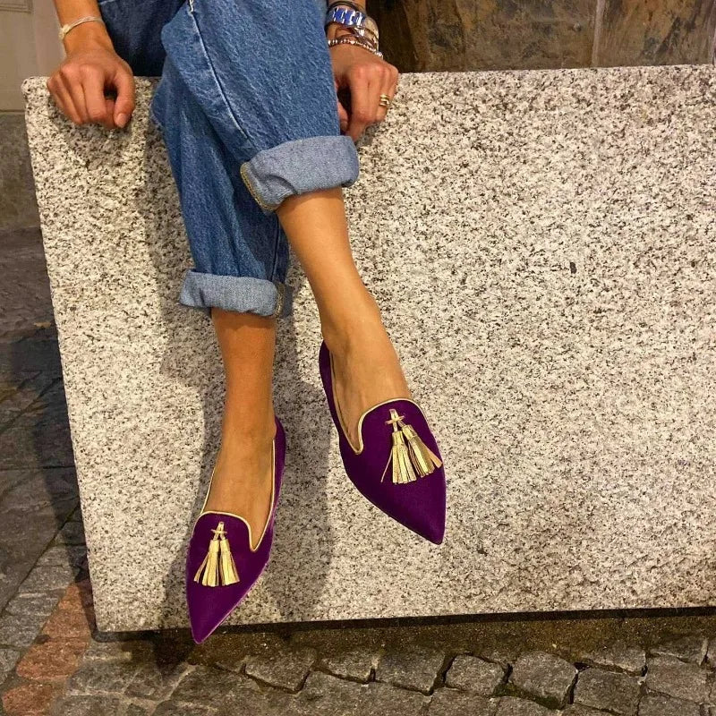 Spring/Summer 2026 Solid Color Fashion Low Heel Pointed Toe 40-43 Low Cut Fringe New Style Casual Women's Sandals，British Style